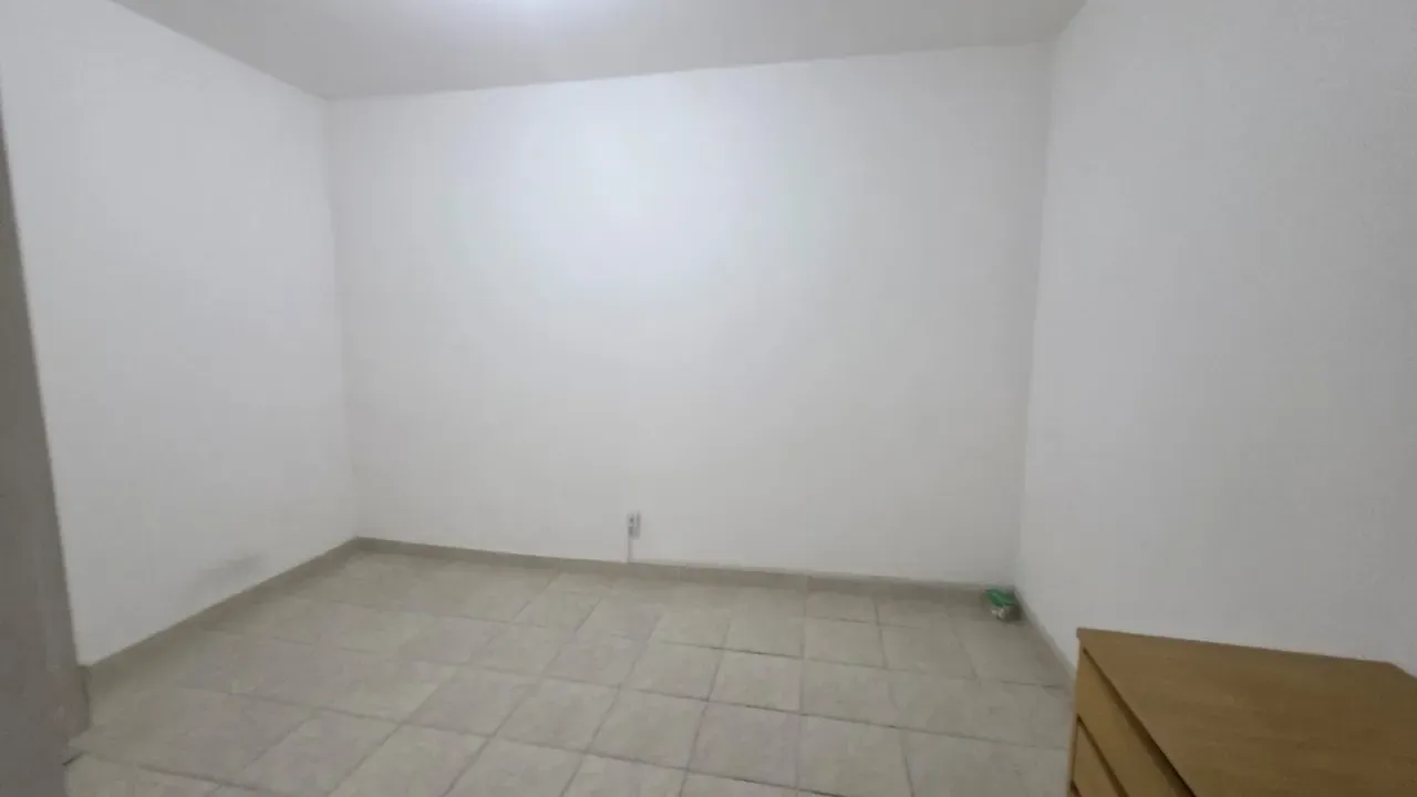 Casa com 3 quartos e 2 banheiros, com garagem para 2 carros — photo 31