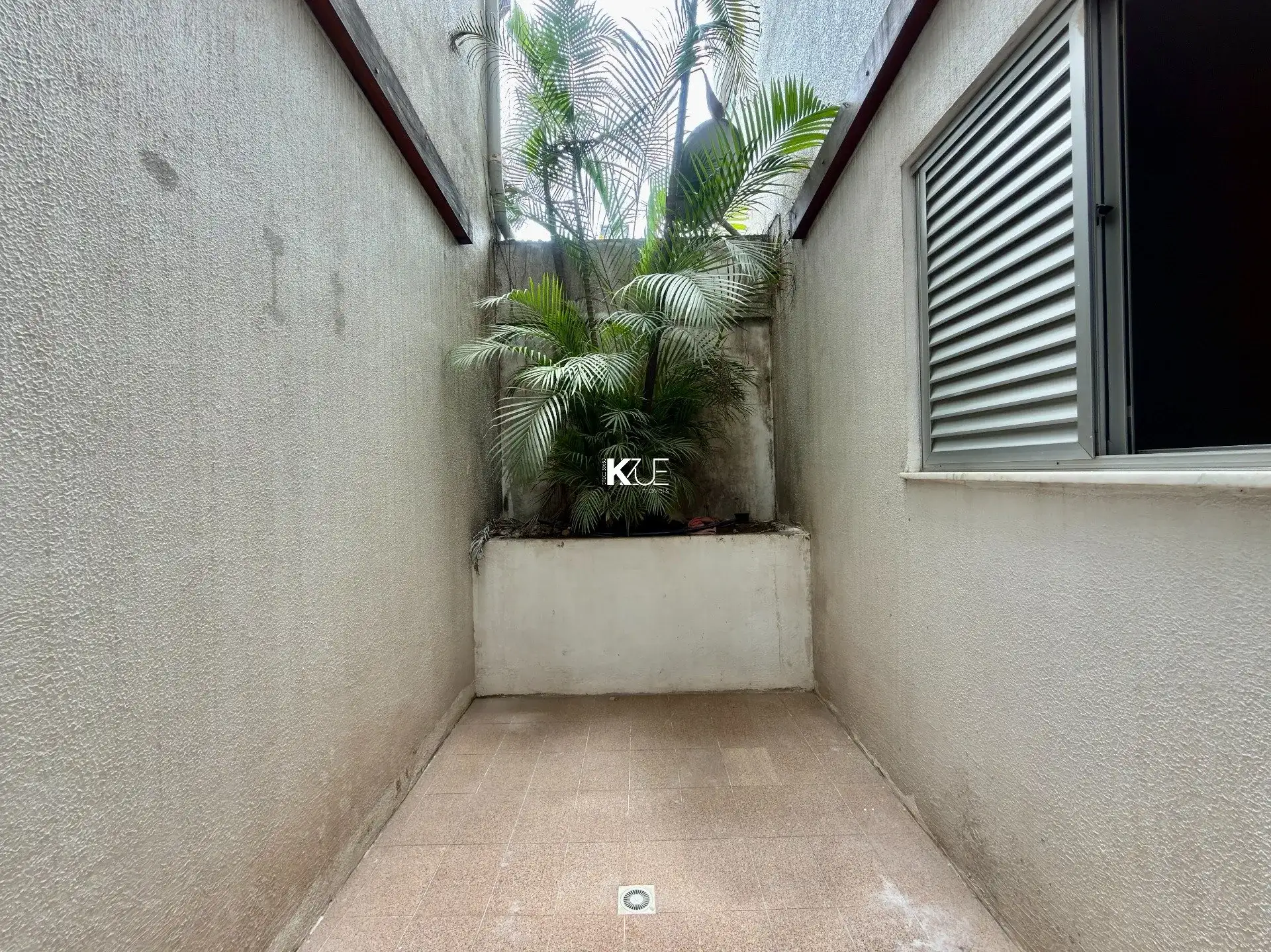 Furnished apartment with 4 bedrooms and 4 baths, 190 m² — photo 25