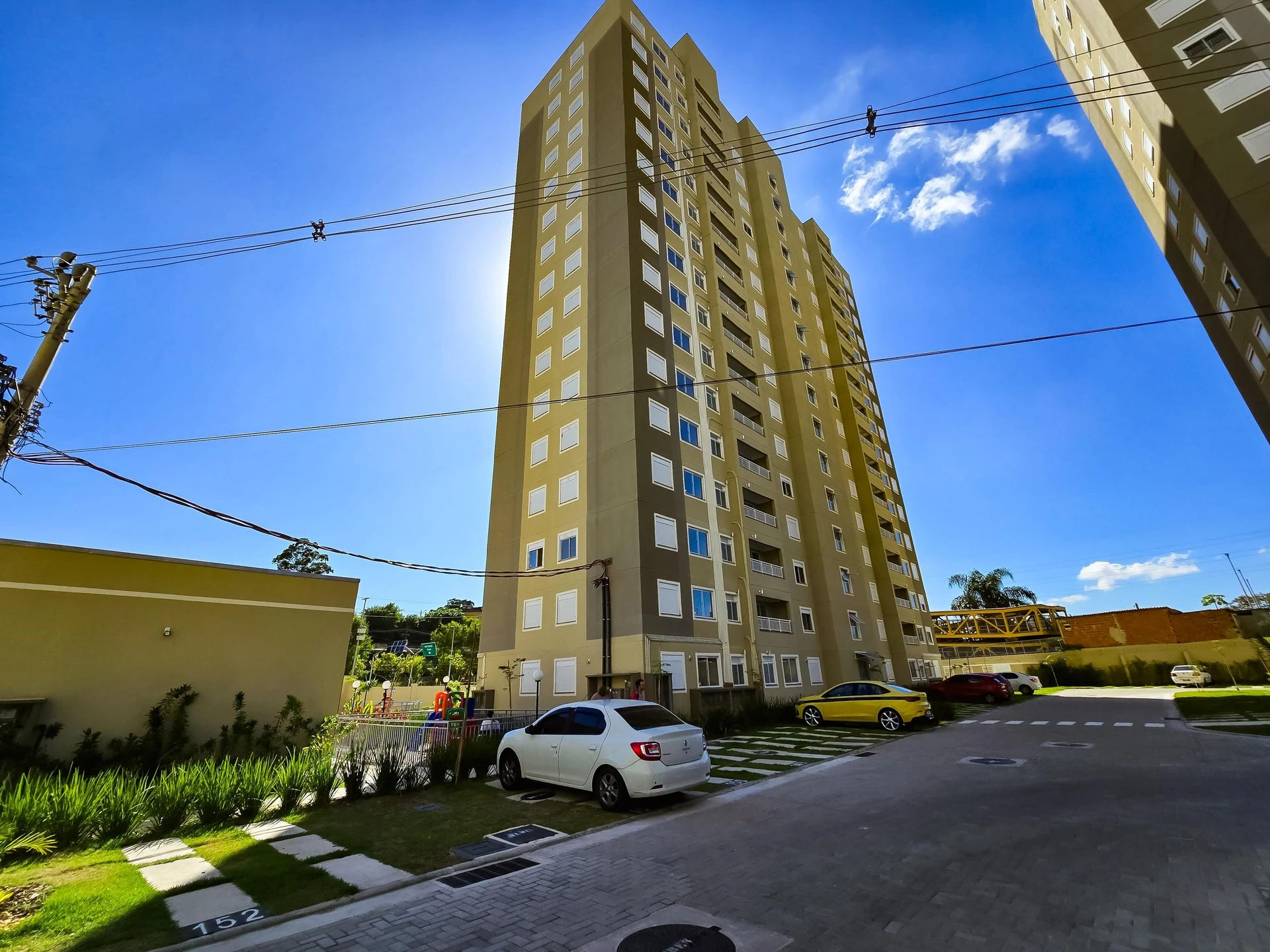 Mountain view in a 2-bedroom apartment, 42 m² — photo 30