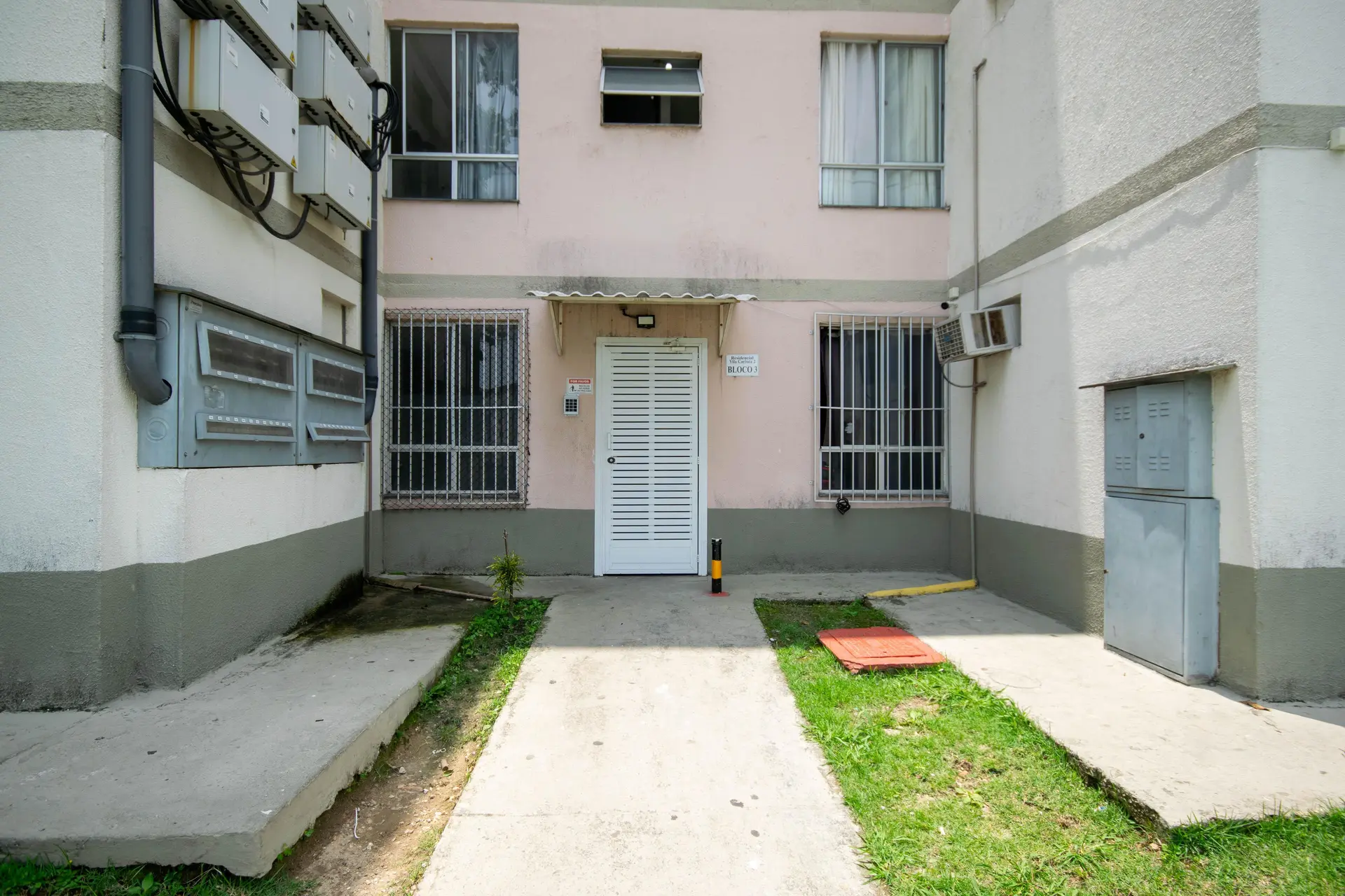 Furnished 2-bedroom apartment with 1 bathroom — photo 10