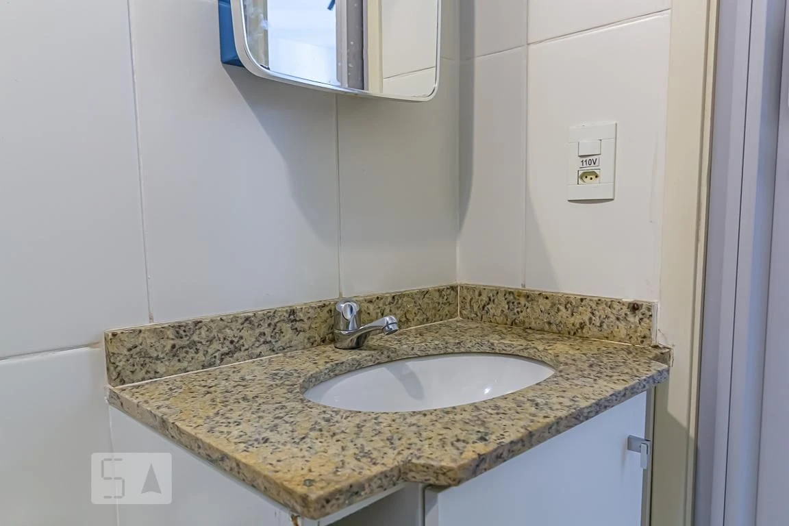 2-bedroom apartment with 1 suite and private balcony BBQ — photo 45