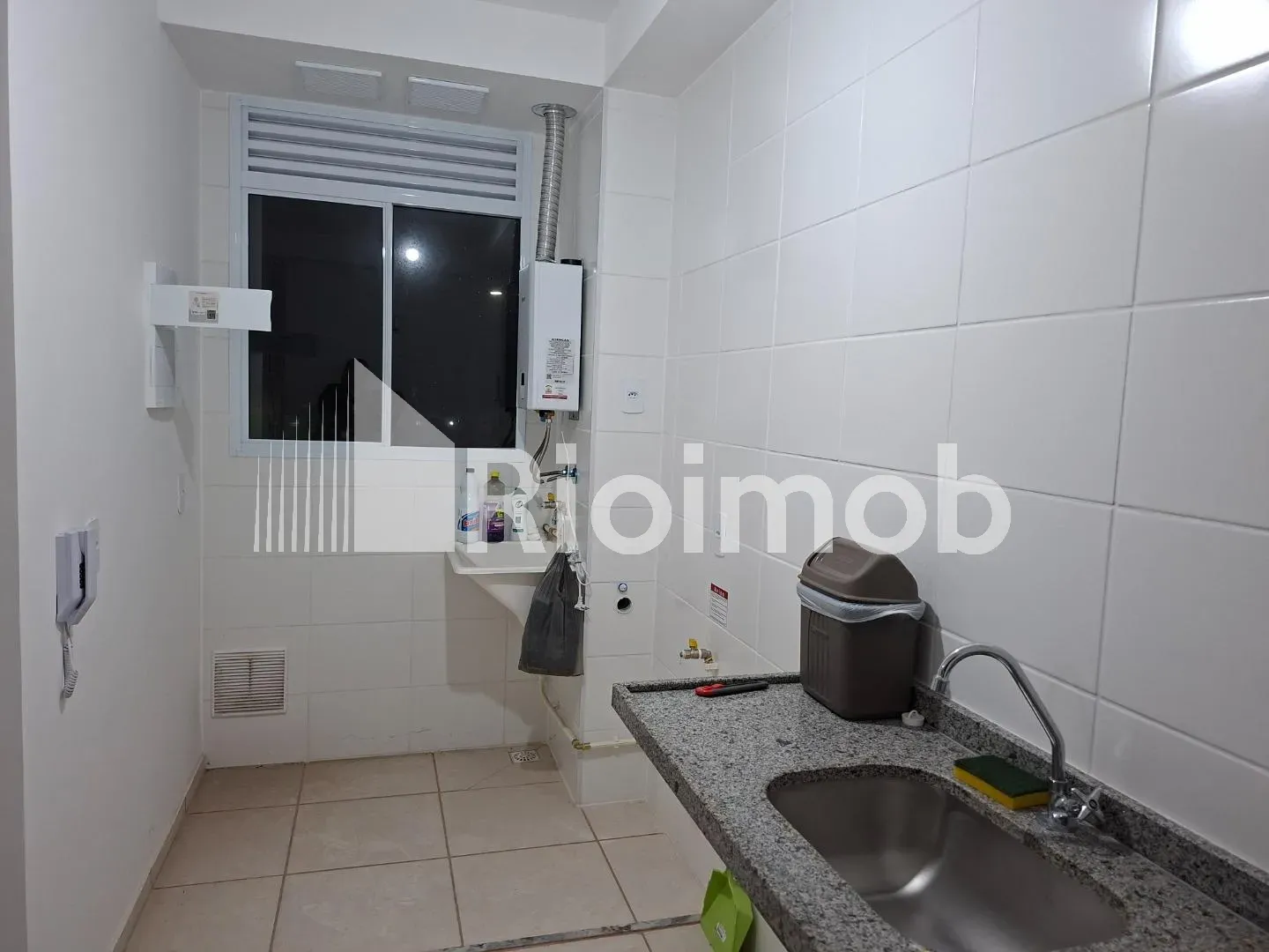 Apartamento de 2 quartos em condomínio com piscina — photo 5