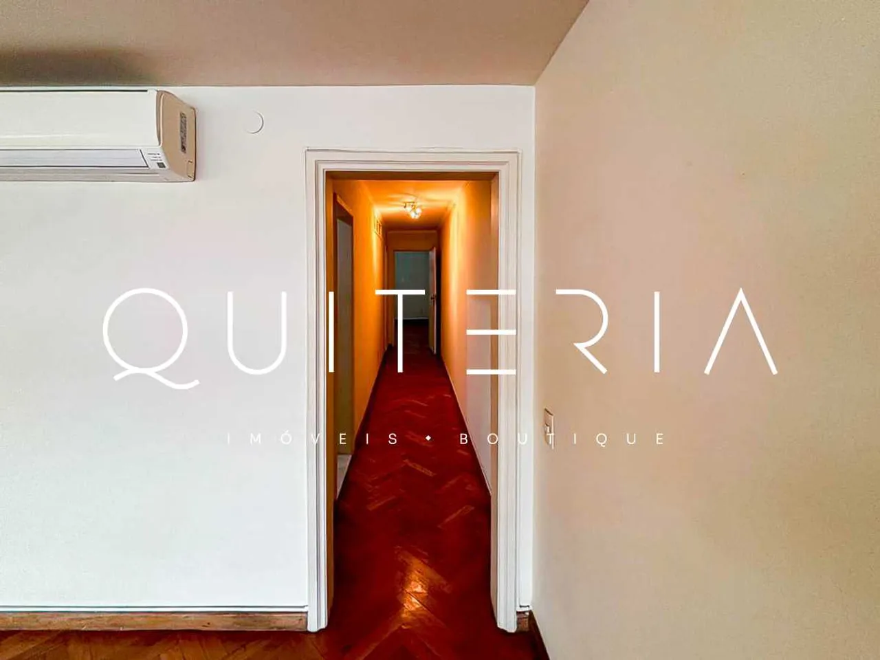 Apartamento com 4 quartos e cozinha separada de 212 m² — photo 17