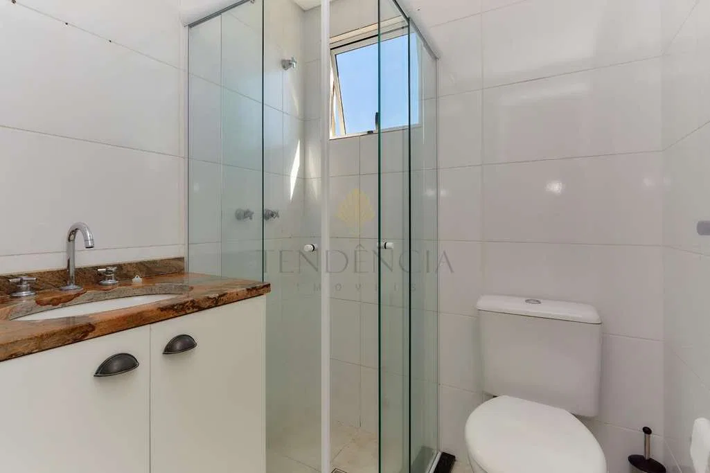 Furnished apartment, 49 m², with a glass-enclosed balcony