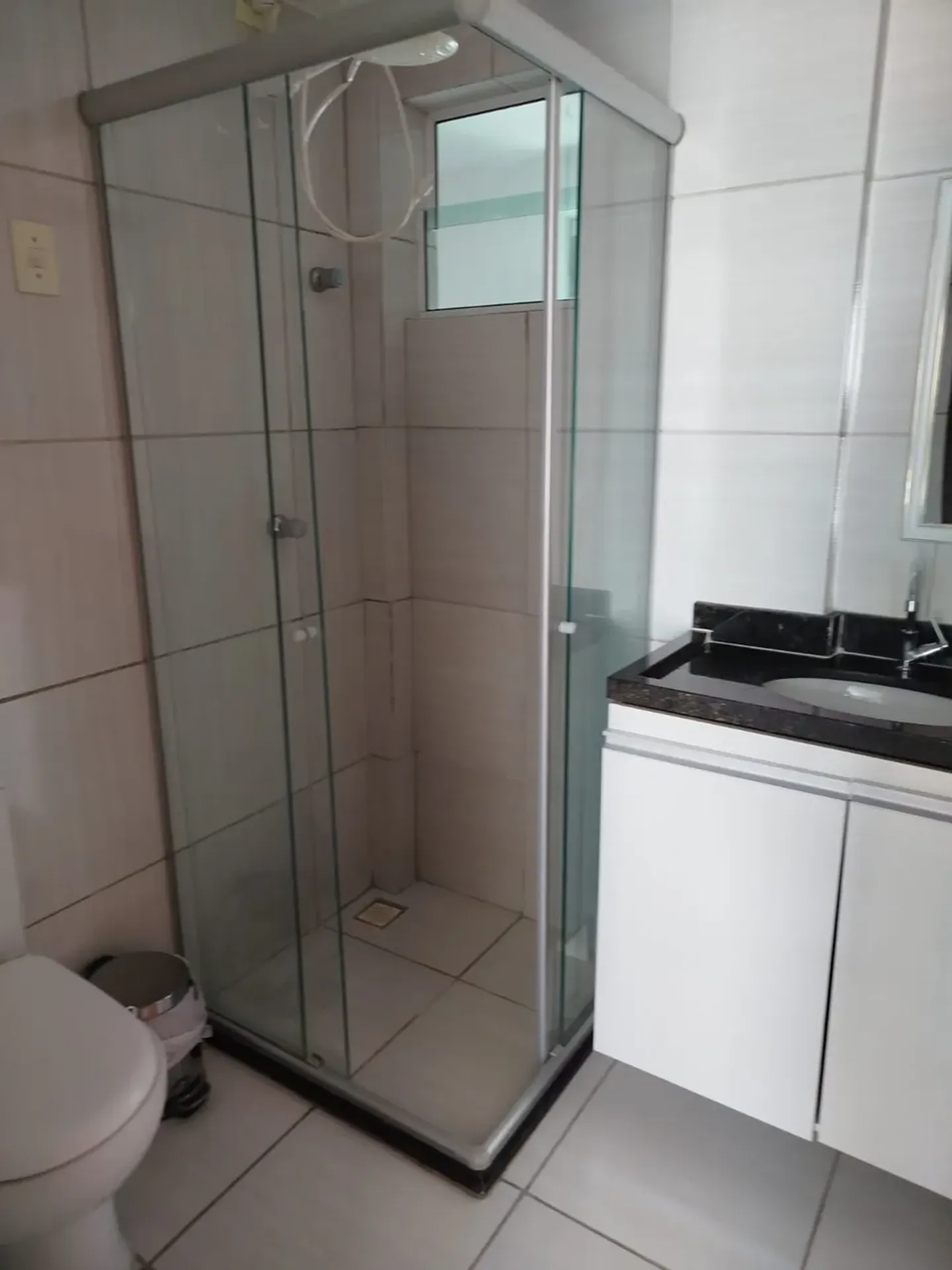 Furnished 2-bedroom apartment with air conditioning — photo 11