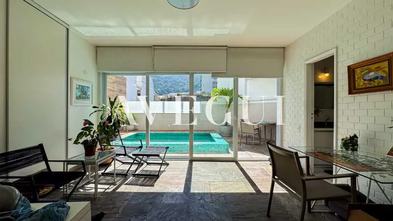 Duplex penthouse with balcony, 5 bedrooms and 5 baths — photo 26
