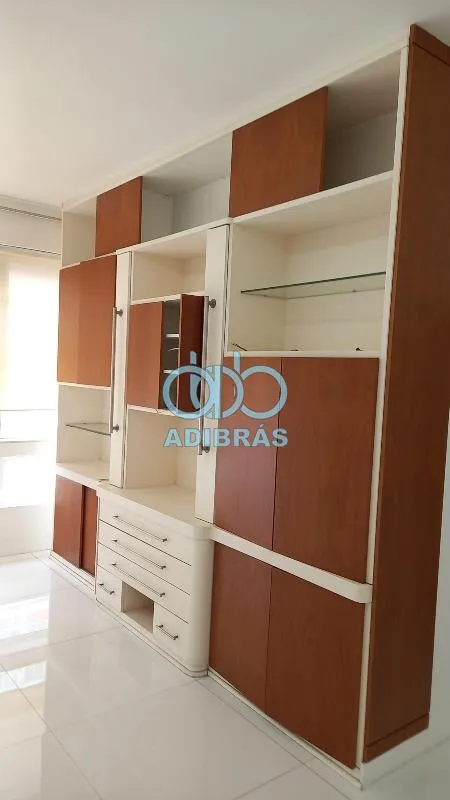86 m² apartment with a home office and a walk-in closet — photo 15