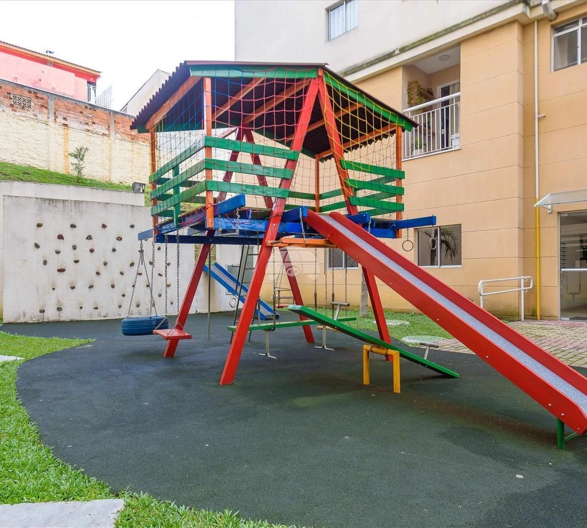 3-bedroom apartment with en-suite and 1 parking spot — photo 38