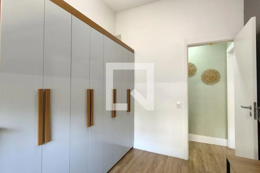 Furnished apartment, 84 m², with a home office — photo 33