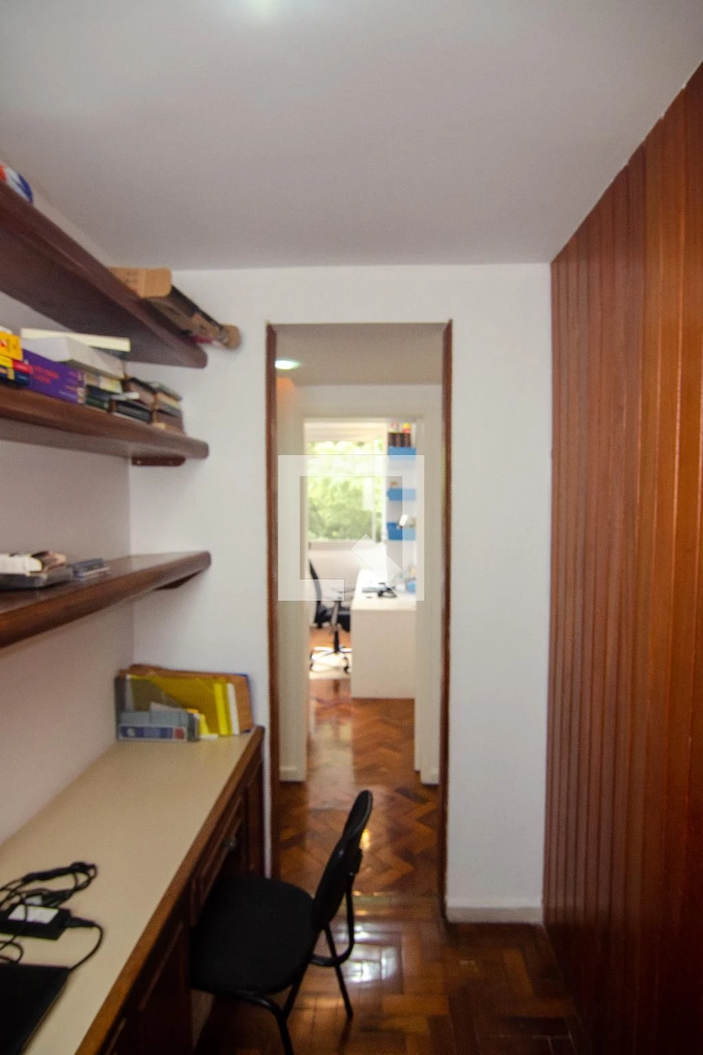 Furnished apartment, 166 m², with floor-to-ceiling windows — photo 37