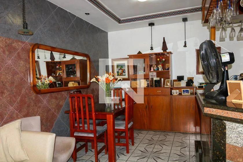 Furnished house with 4 bedrooms and 550 m² with air conditioning — photo 16