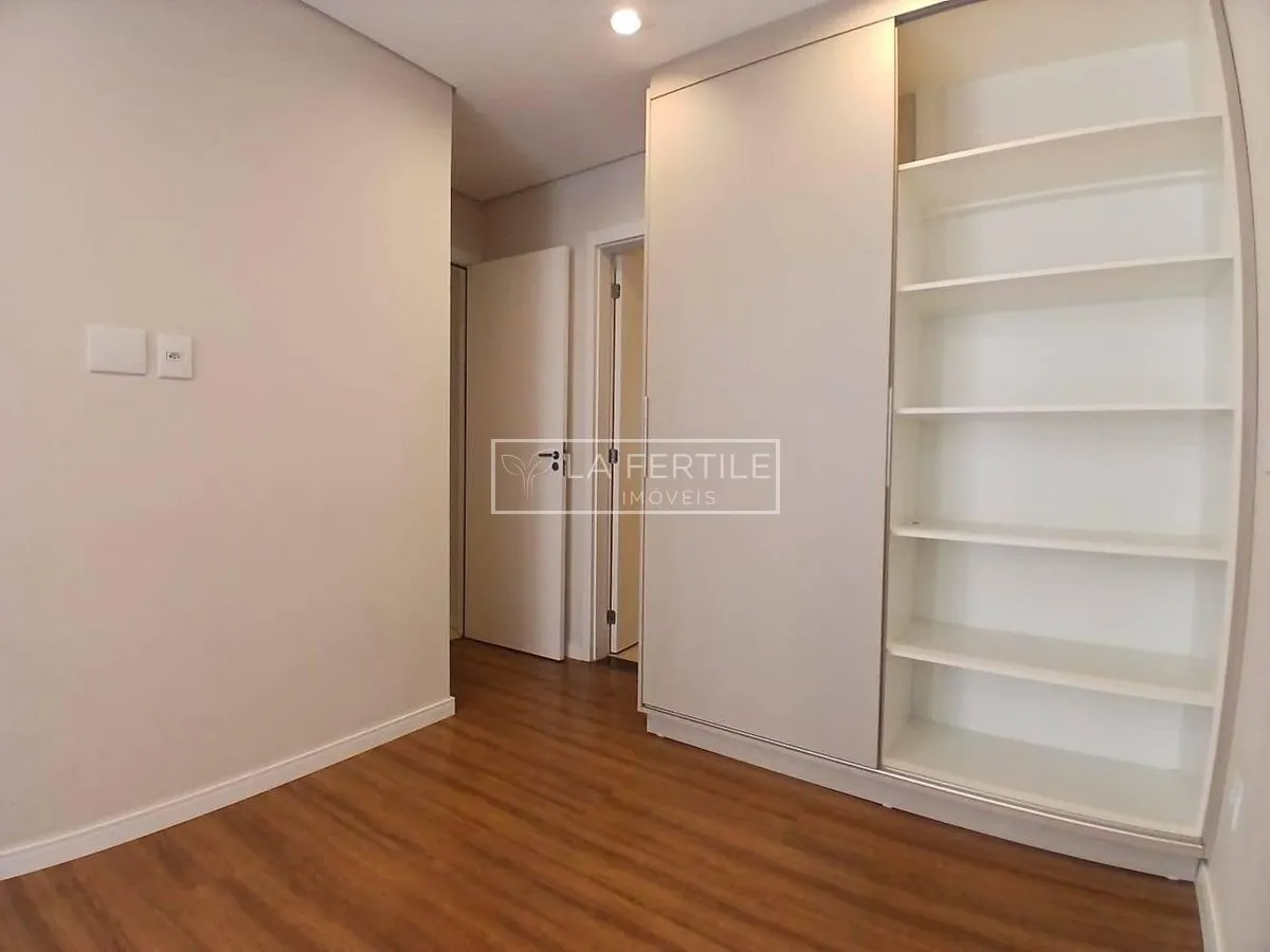Apartamento com 2 dormitórios e varanda, 55,43 m² — photo 20