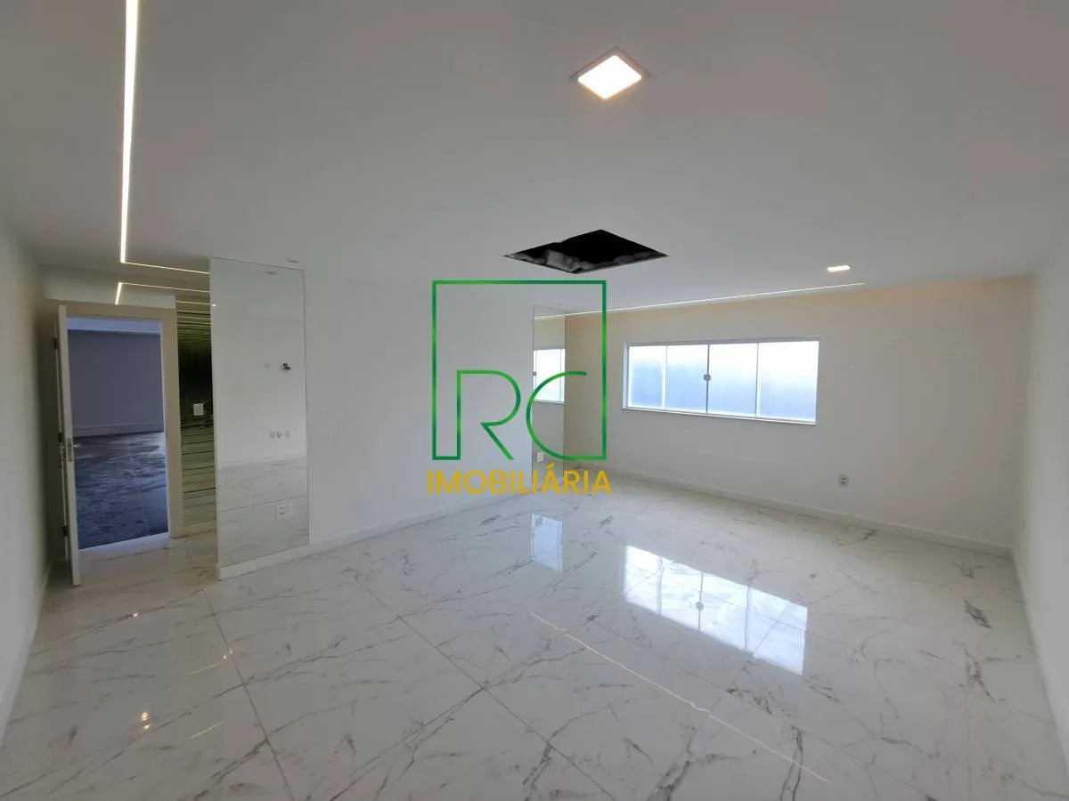 Condominium house with 6 en-suite bedrooms and garden — photo 40