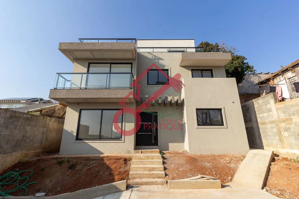 House with 3 bedrooms and 4 baths, 165 m², parking — photo 2