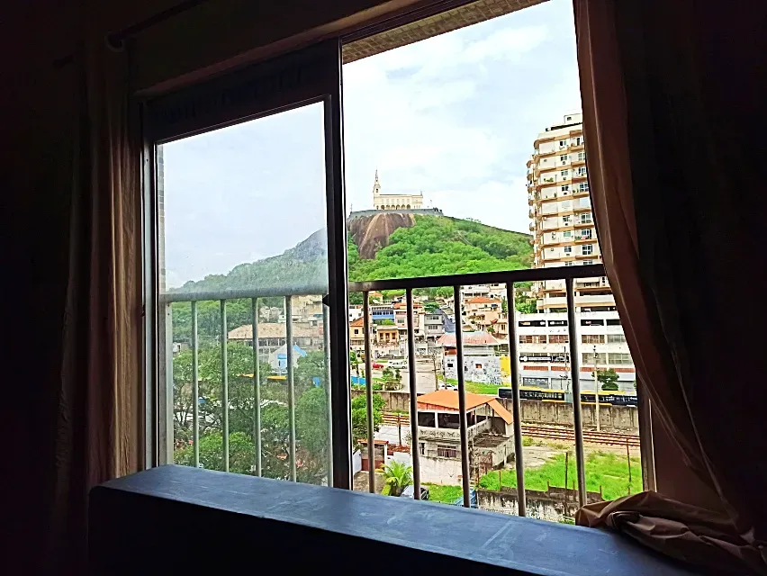 Mountain view in a 2-bedroom apartment, 48 m² — photo 14