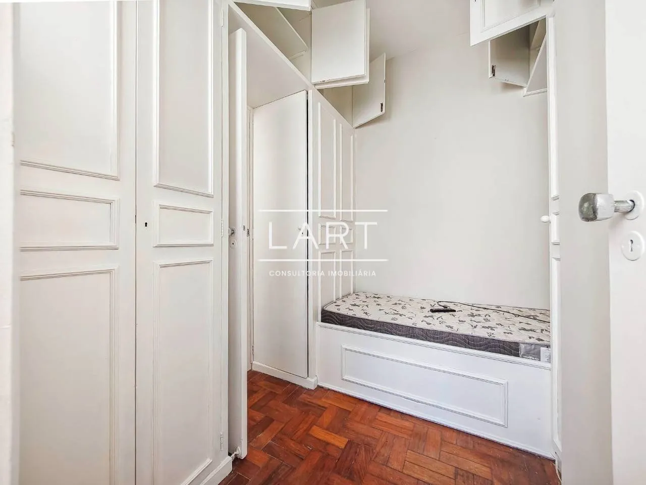 Apartamento de 310 m² com lava-louças e banheira — photo 35
