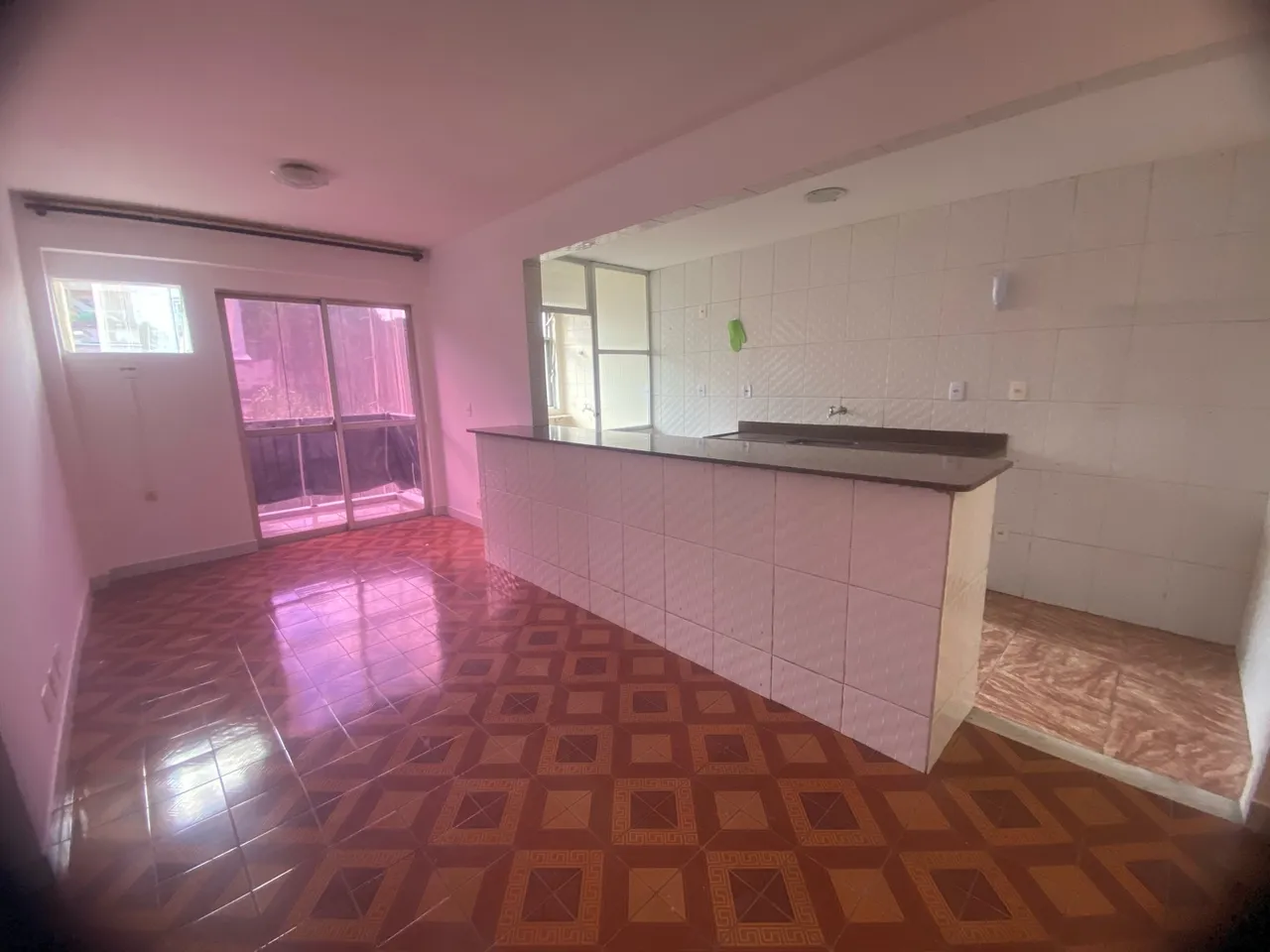 2-bedroom apartment in a building with a gym — photo 3