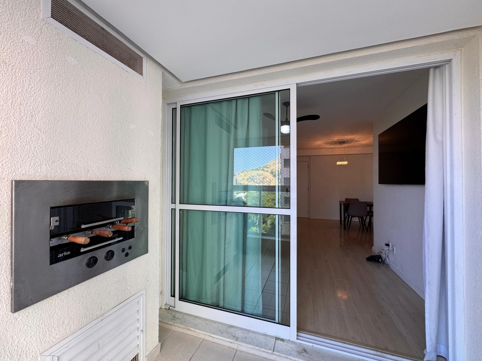 Apartamento mobiliado com 3 quartos e varanda fechada — photo 9