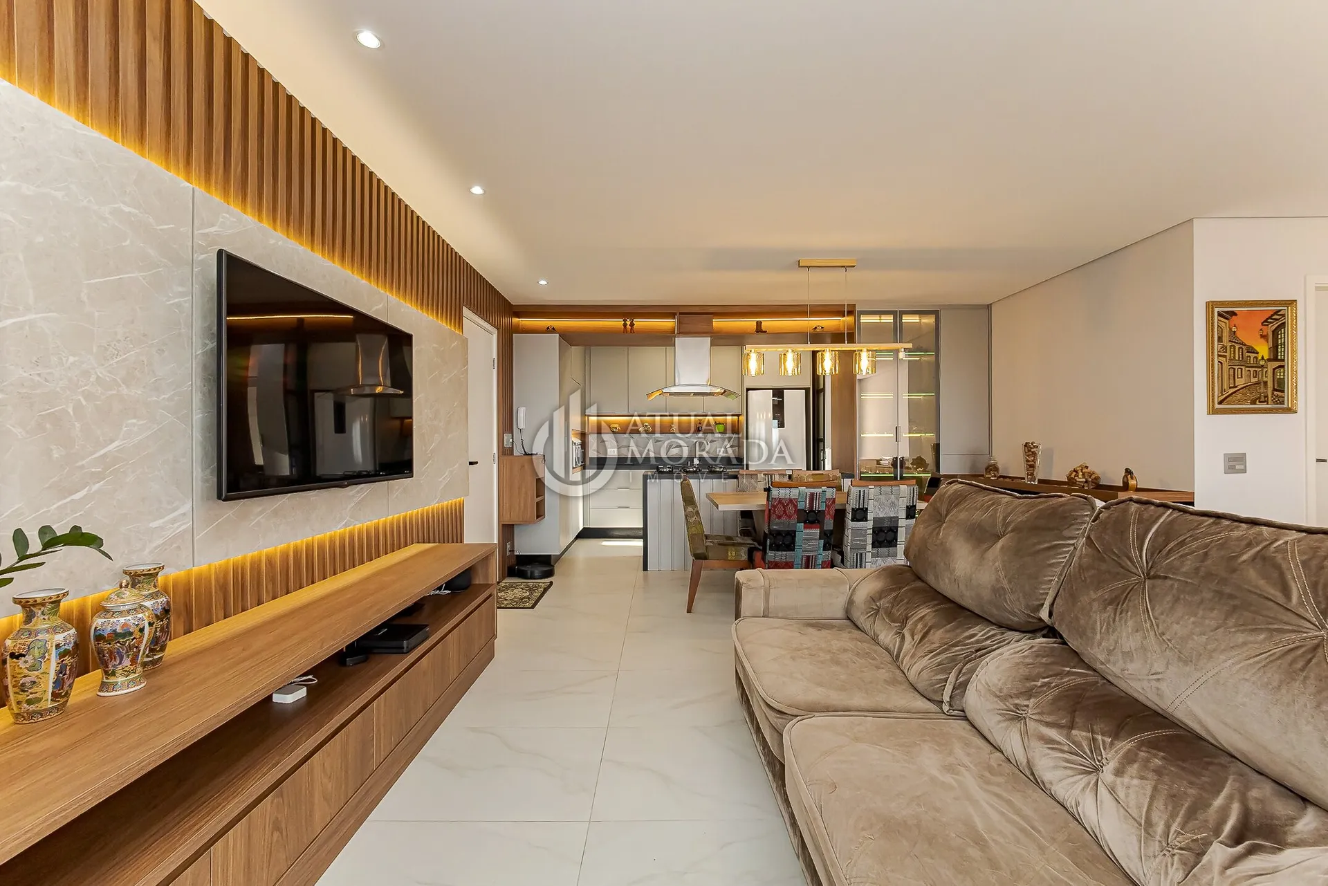 Furnished 2-bedroom apartment with open-plan kitchen — photo 9