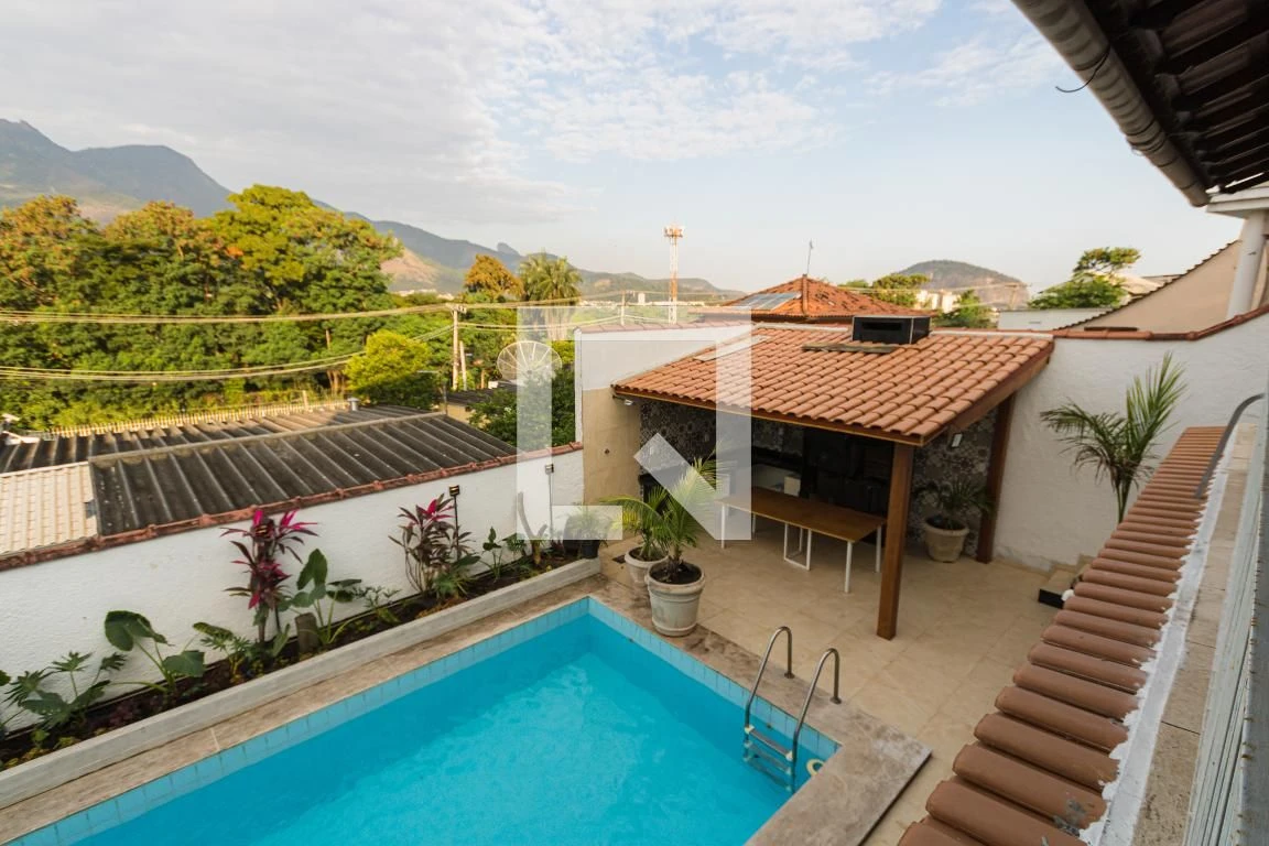 5-bedroom house with a mountain view in Rio de Janeiro — photo 53