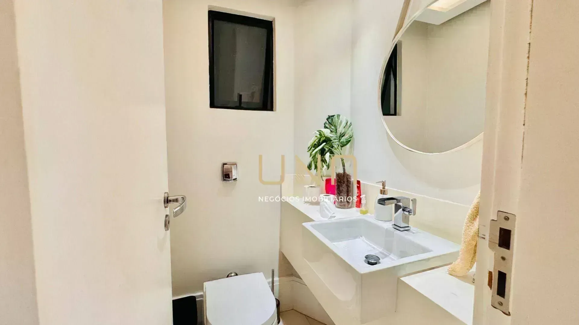 Apartamento amueblado con 4 dormitorios y 183 m² — photo 32