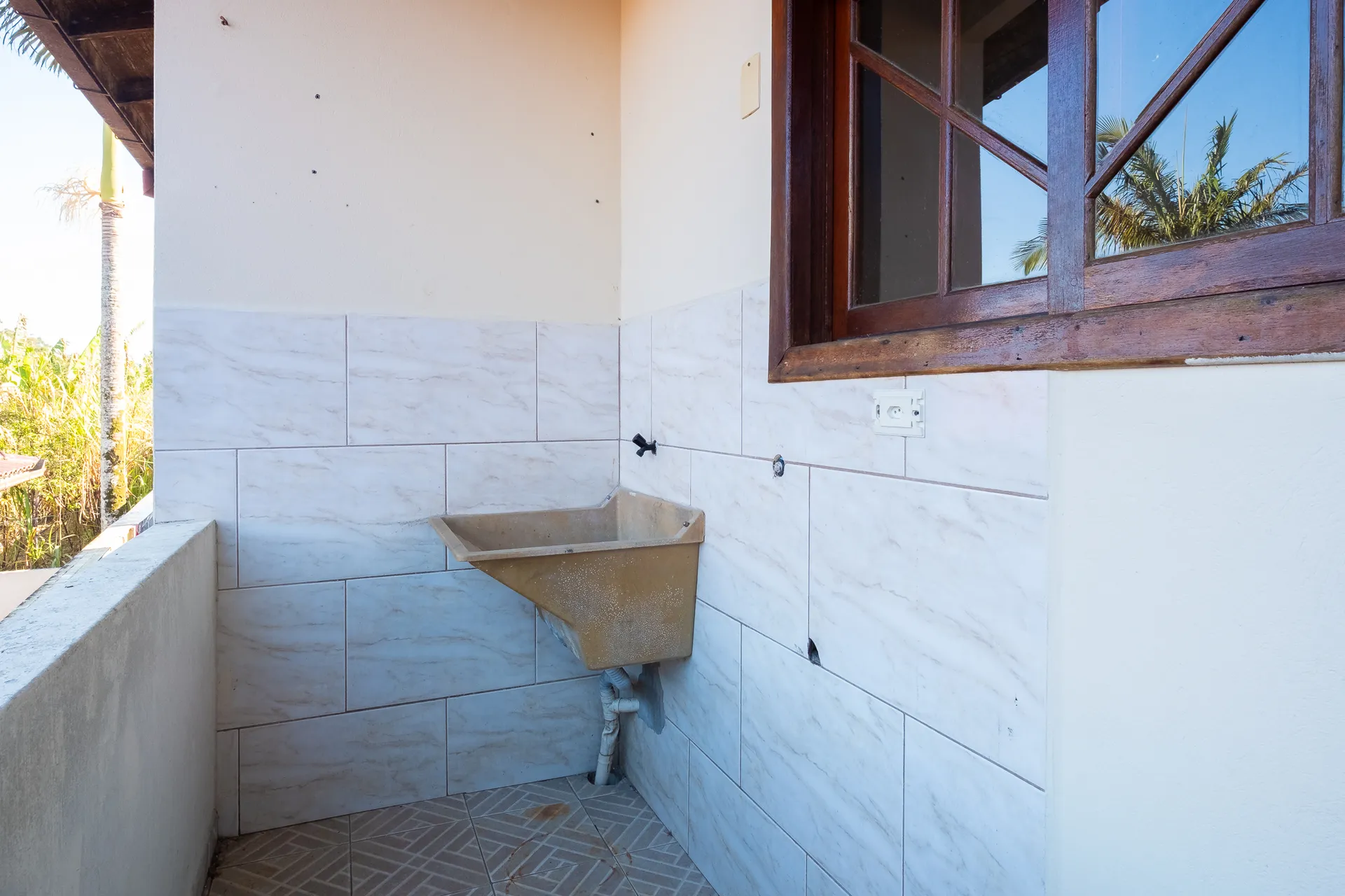2-bedroom apartment with a home office in Florianópolis