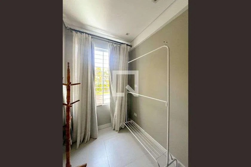 Casa de 2 dormitorios, 1 con baño propio, 300 m² — photo 8