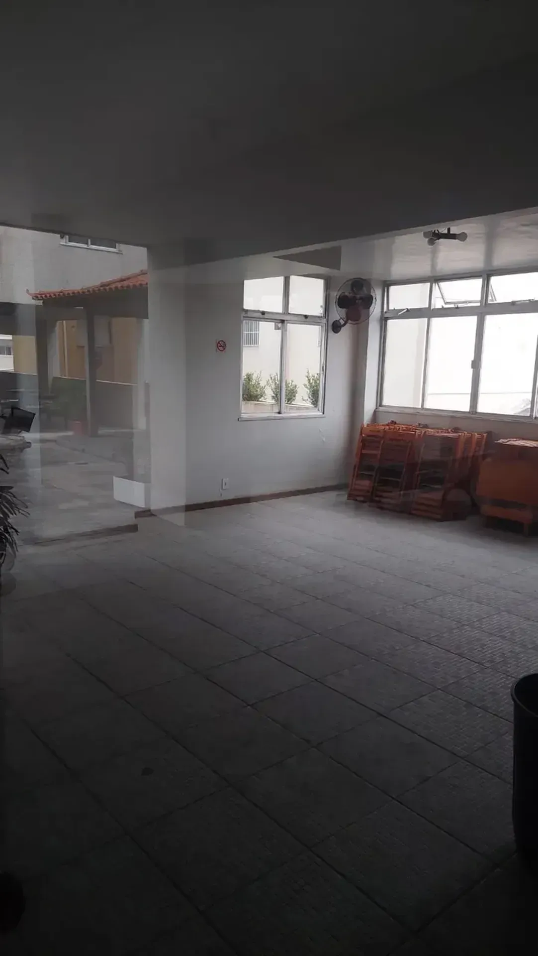 Unfurnished 2-bedroom apartment with 70 m² — photo 42