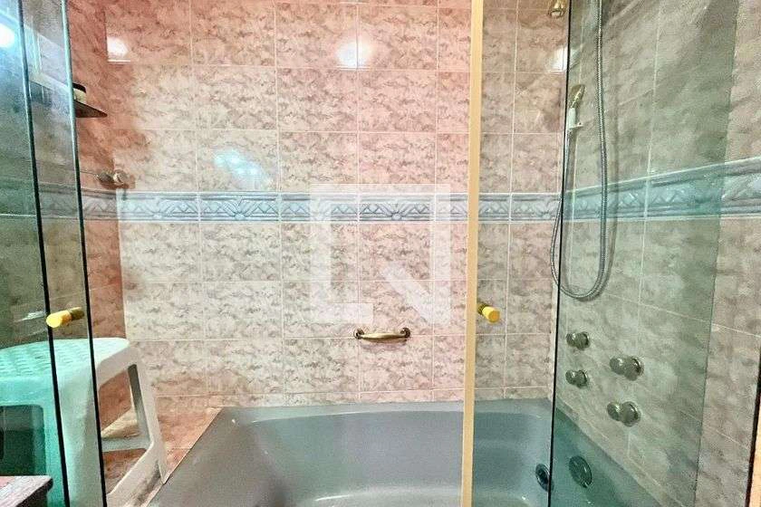 Furnished 3-bedroom apartment with 140 m² and 3 baths — photo 13
