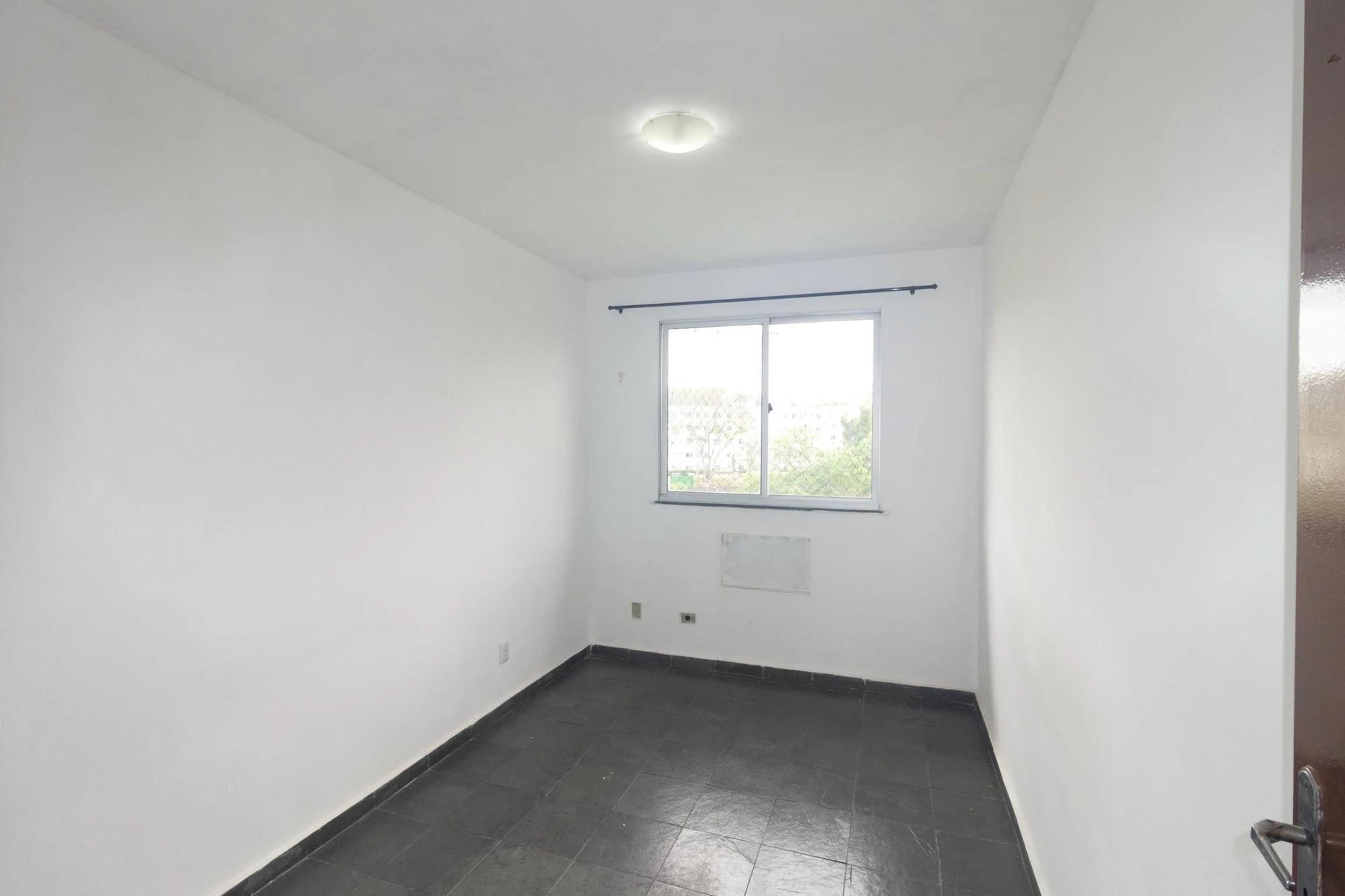 Apartamento de 2 dormitorios, cocina cerrada y mascotas — photo 16