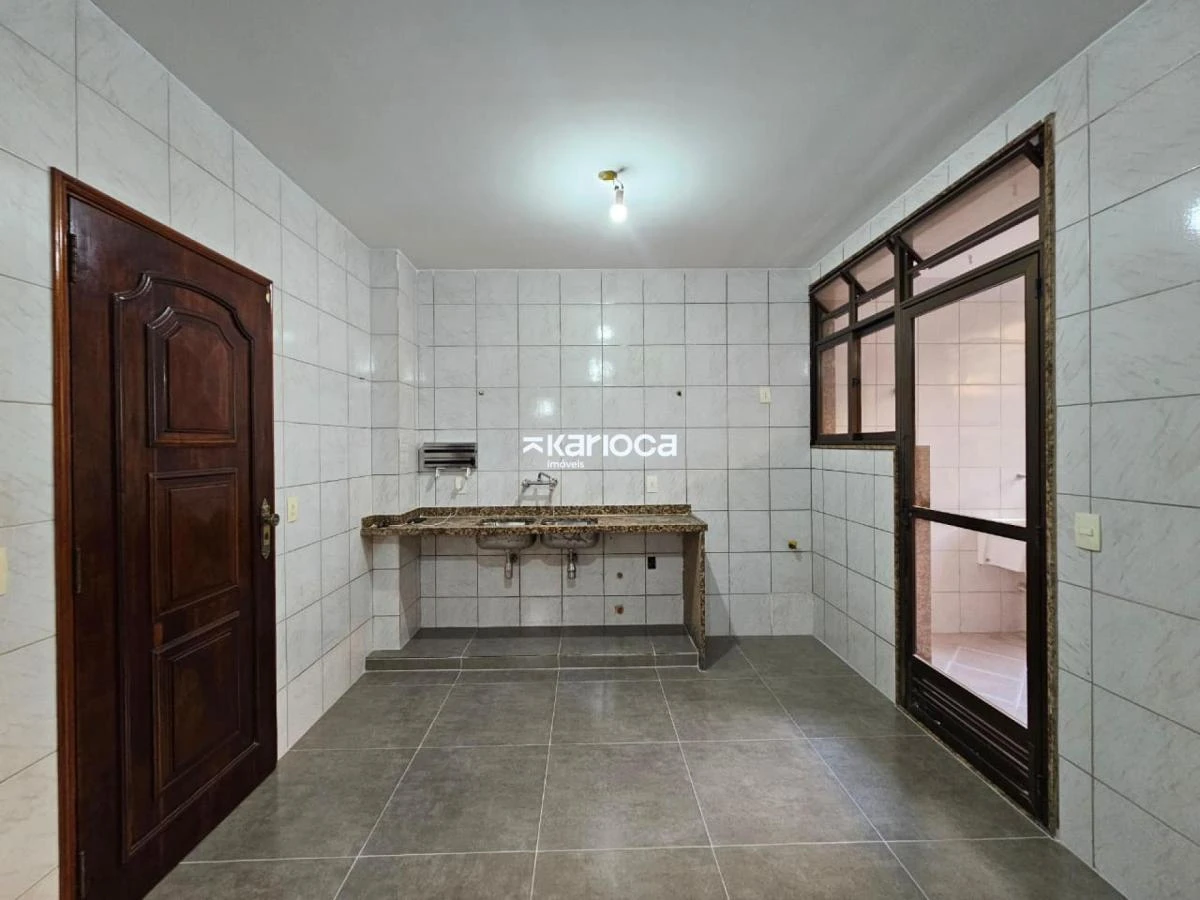 Apartamento de 4 quartos com 3 banheiros e vista — photo 35