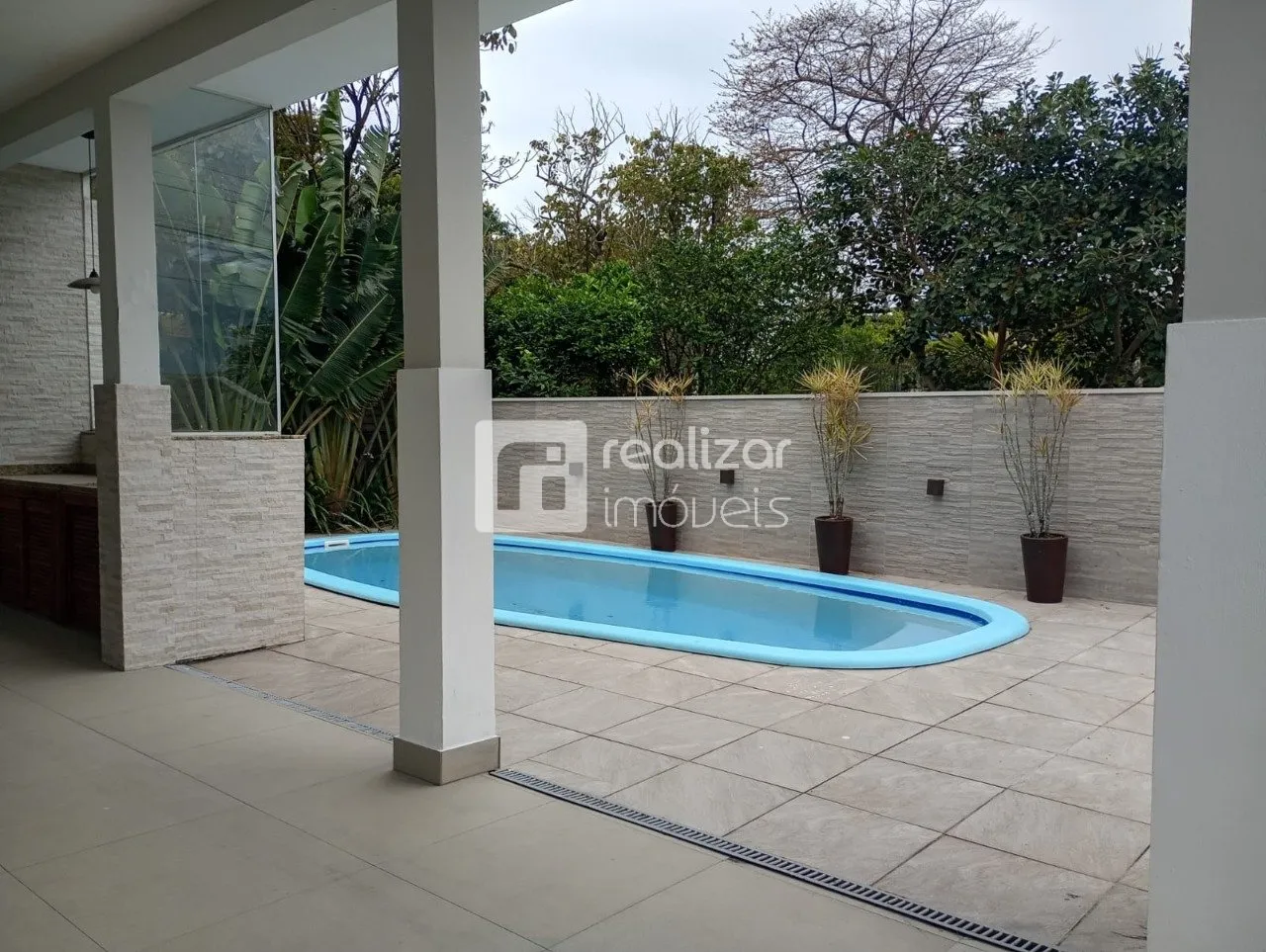 200 m² house with a private pool and a dishwasher — photo 57