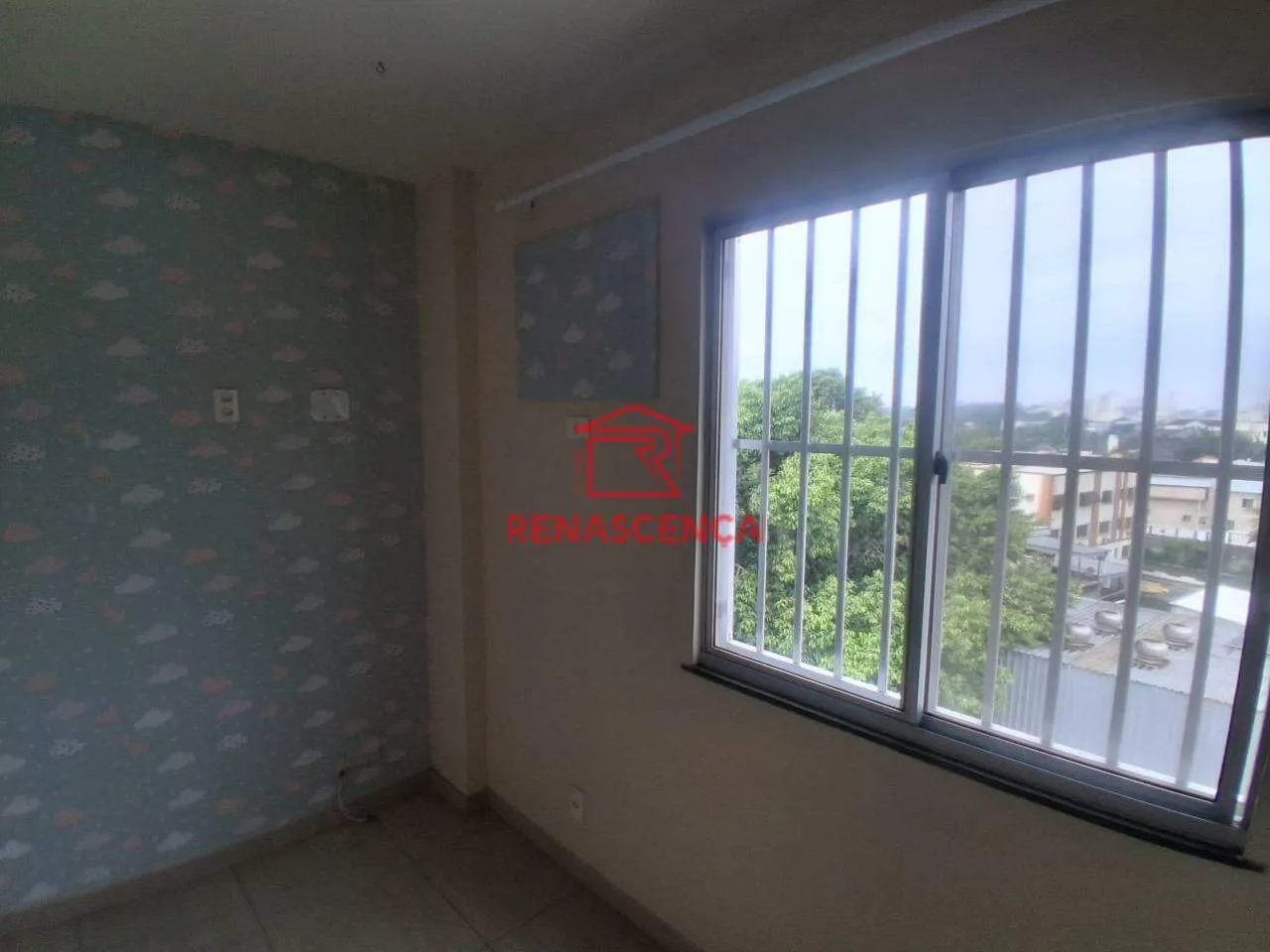 2-bedroom apartment in a building with a gym — photo 10