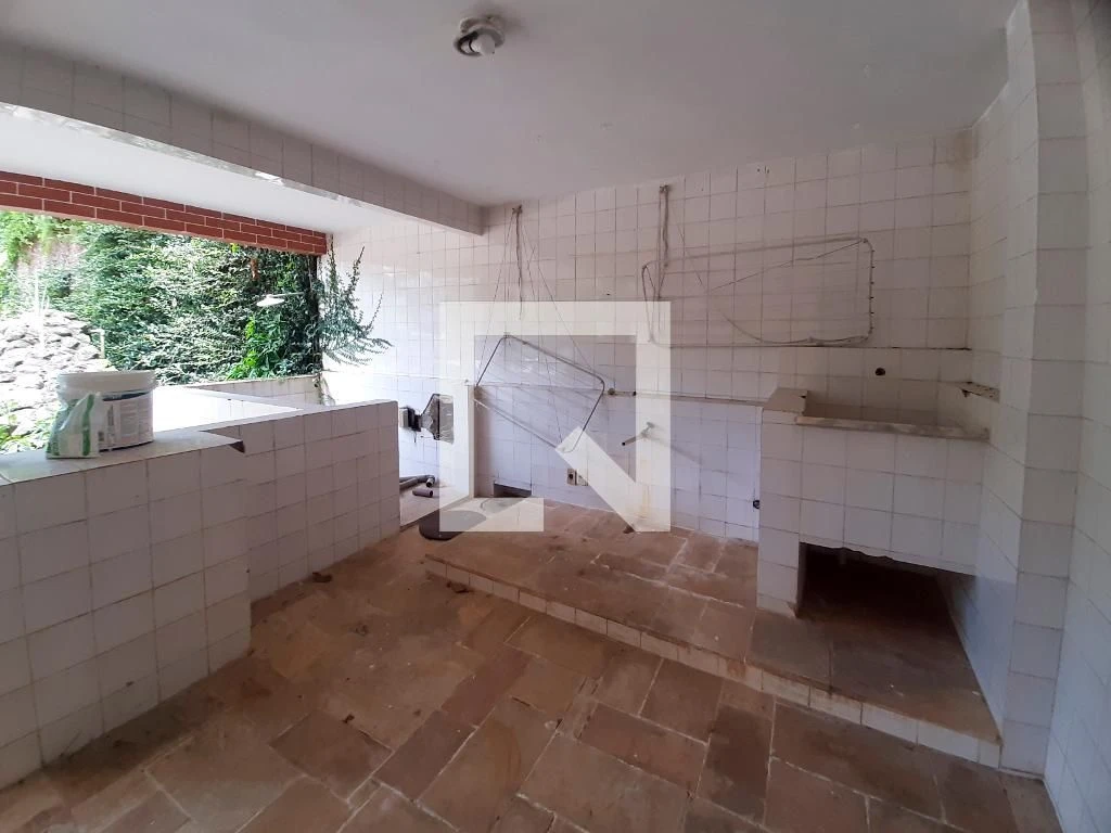 House with 6 bedrooms and 9 bathrooms, 911 m² and 3 parking — photo 54