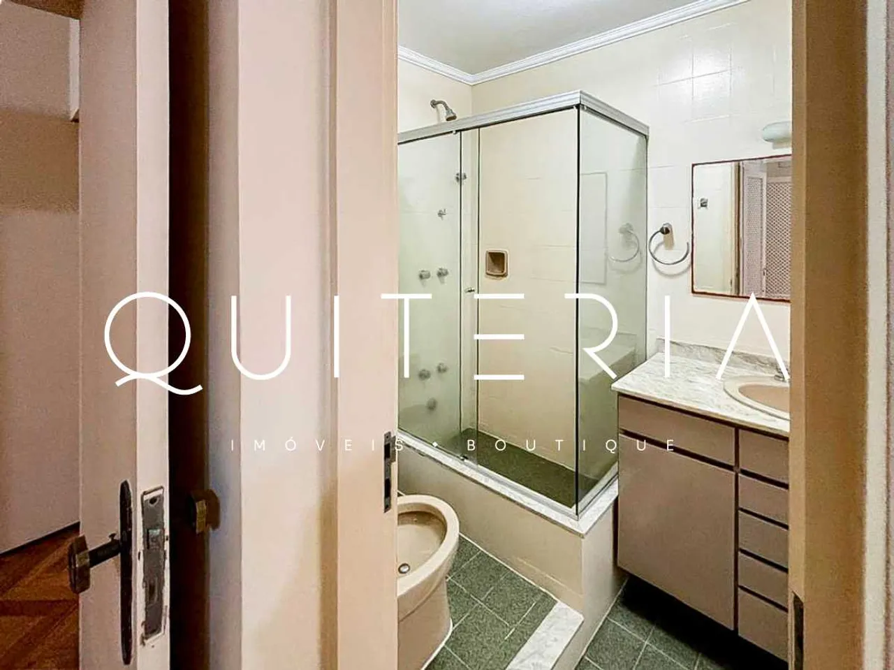 Apartamento com 4 quartos e cozinha separada de 212 m² — photo 15