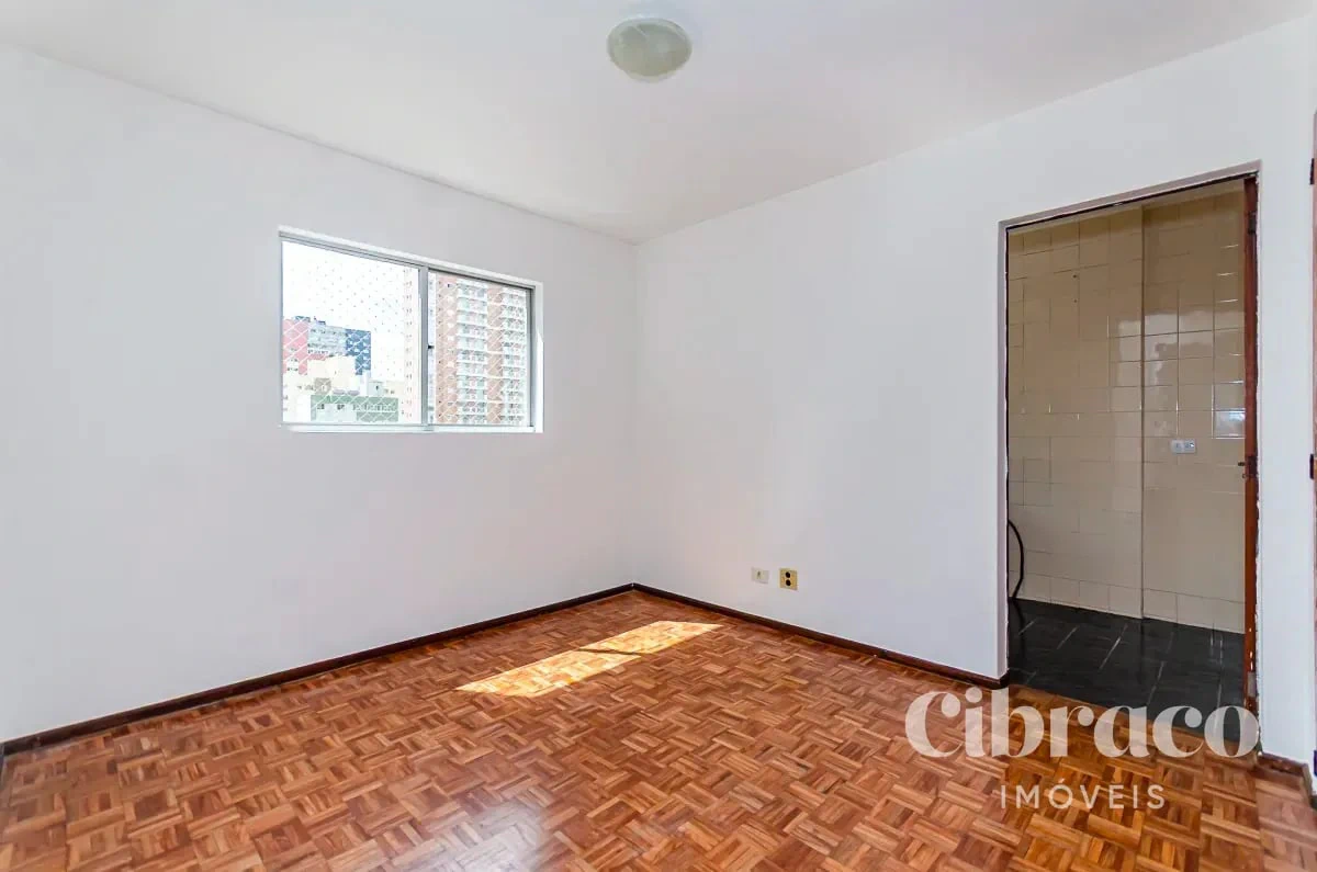 Apartamento com piso de madeira ou laminado, Rebouças — photo 3