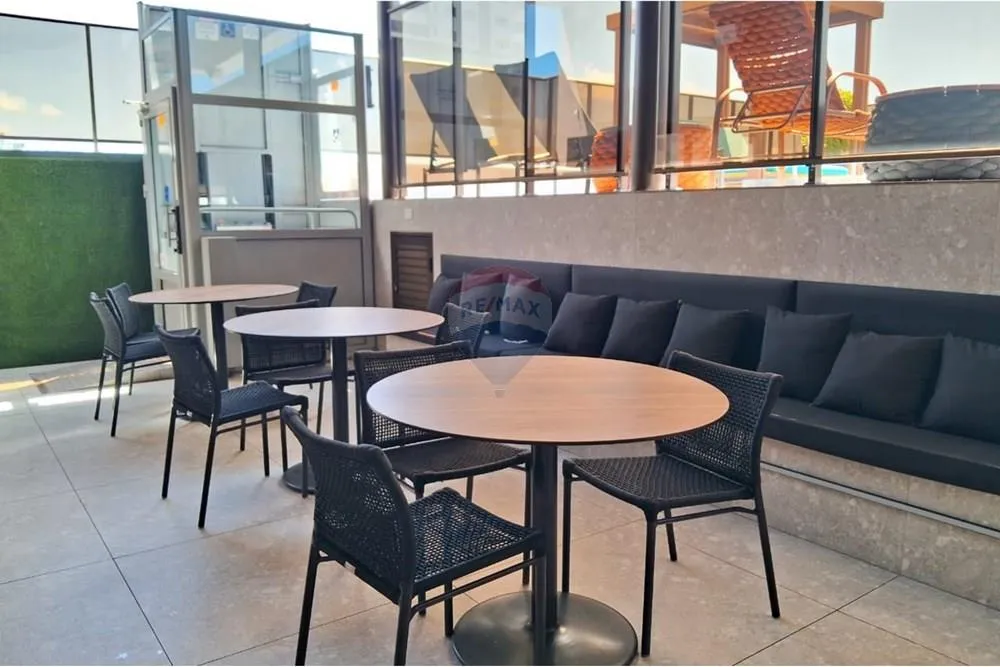 2-bedroom apartment in a building with a coworking space — photo 23