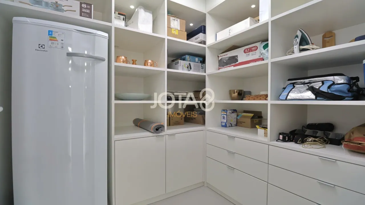 Apartamento de 462 m² com 4 suítes e 4 vagas — photo 13