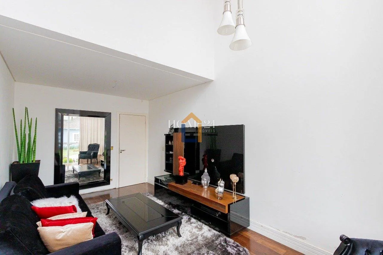 Furnished 470 m² house with 4 bedrooms and private garden — photo 70