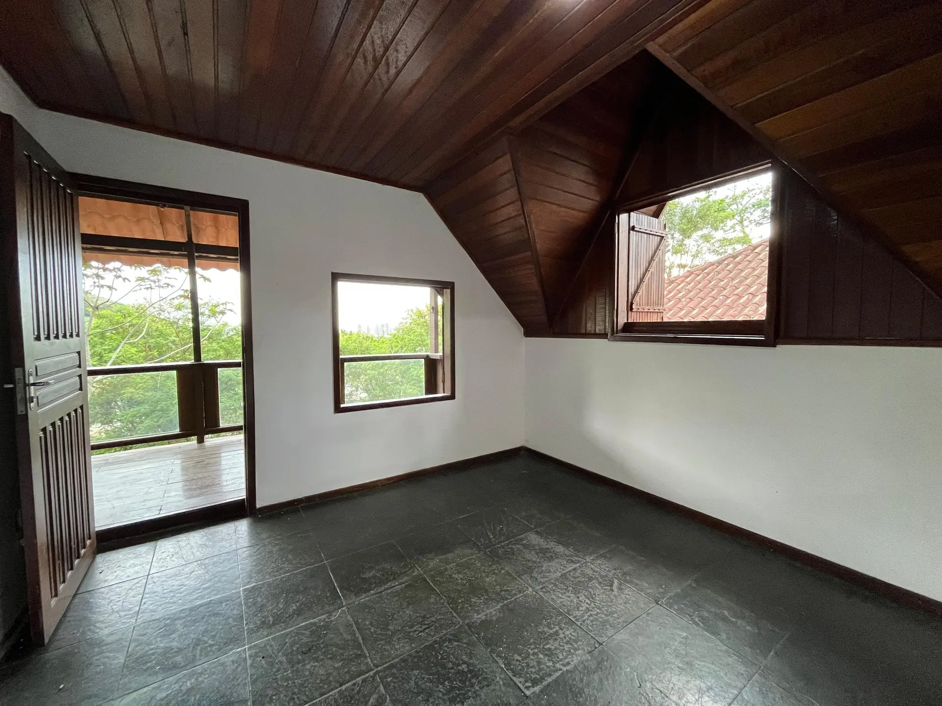 2-bedroom house with 1 bathroom, parking and balcony — photo 19