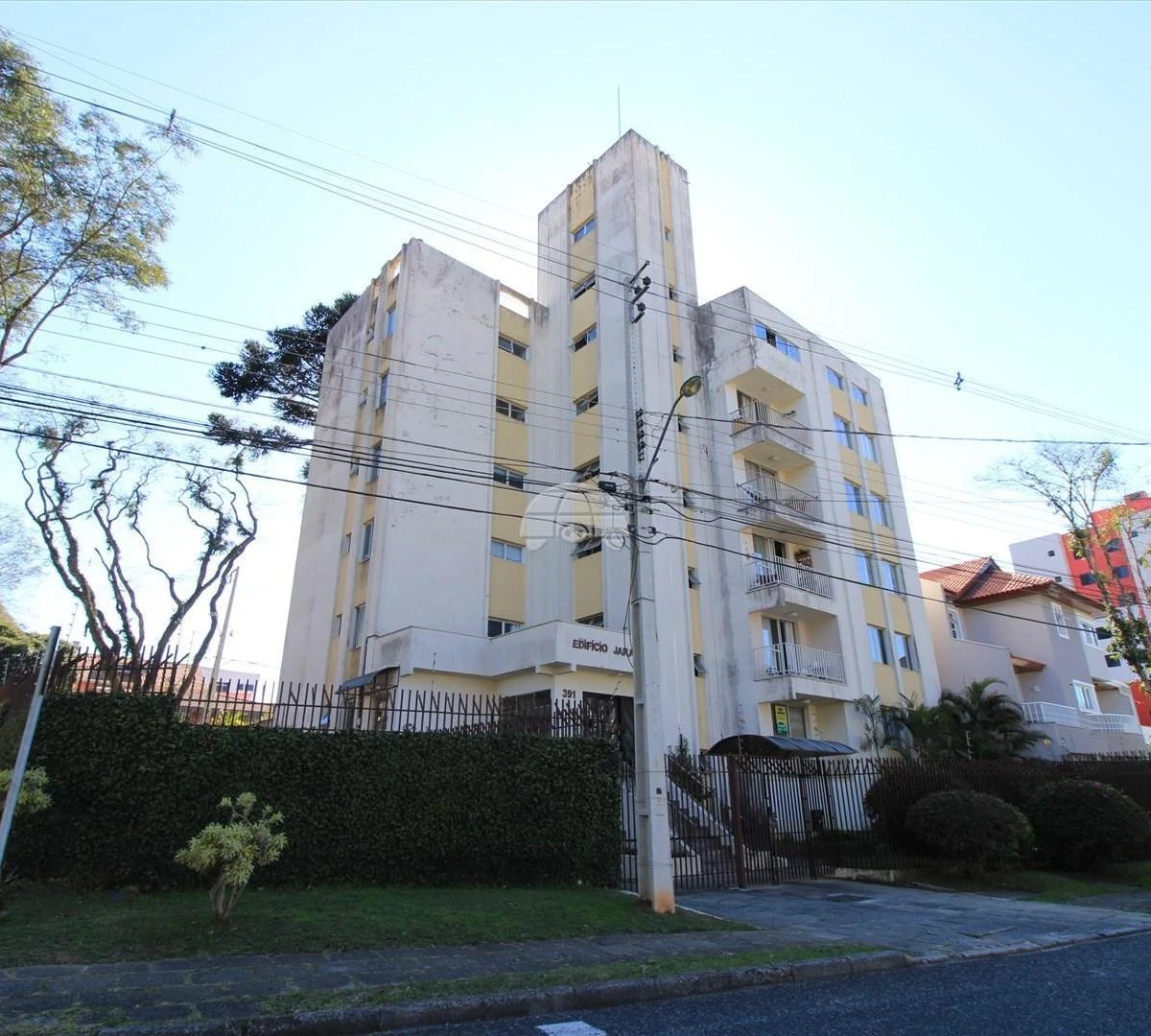 2-bedroom apartment with a washing machine in Curitiba — photo 17