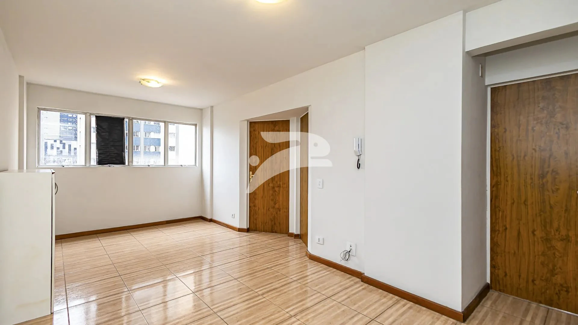 Apartamento de 2 quartos com 56 m² e cozinha separada — photo 16