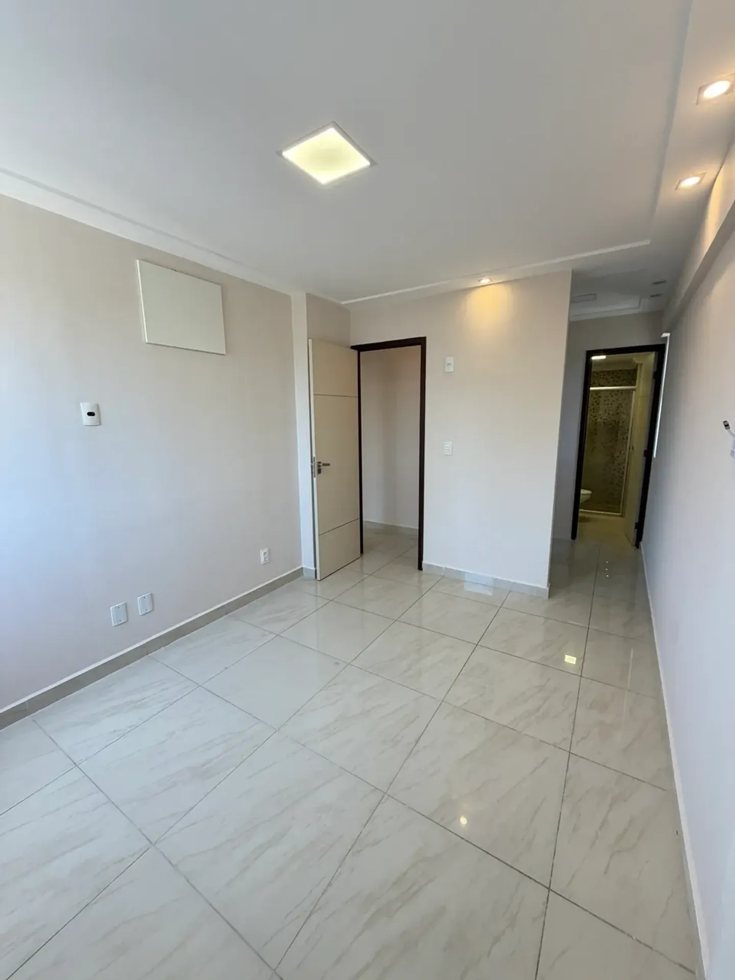 One-bedroom apartment with a home office in João Pessoa — photo 19