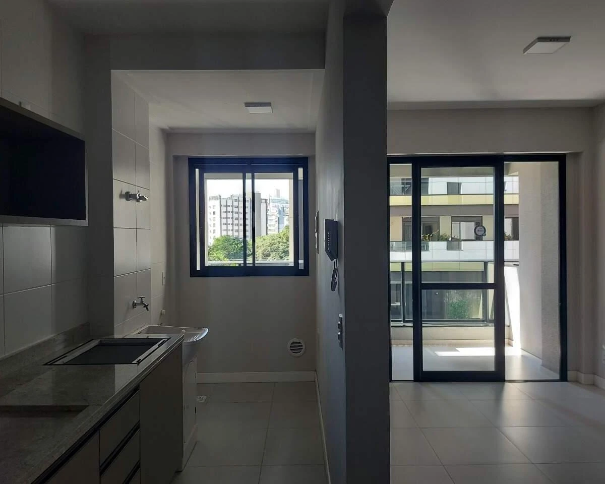 One-bedroom apartment with a grill on the balcony — photo 29