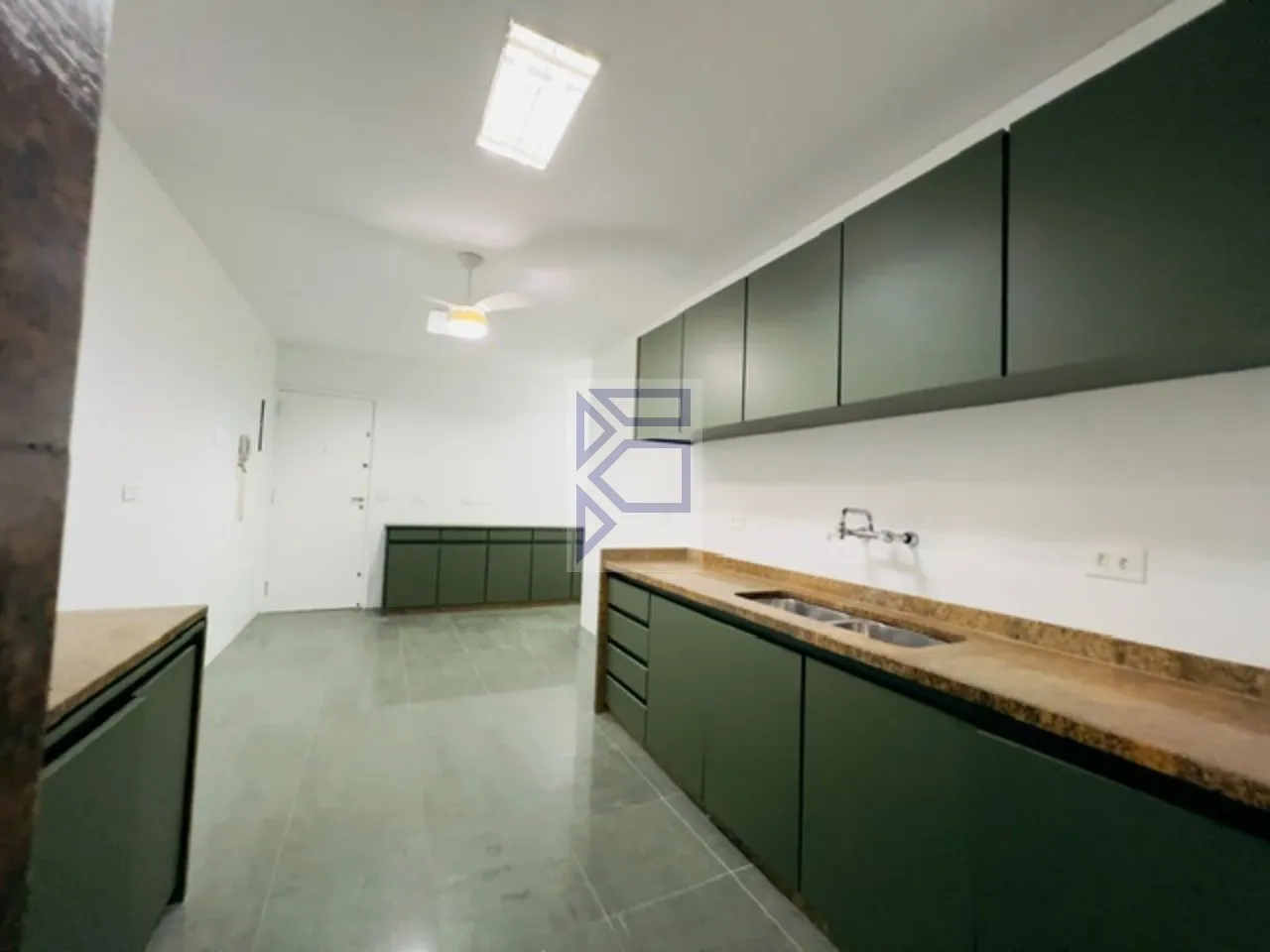 Apartamento de 227 m² com 4 quartos e 3 vagas — photo 11