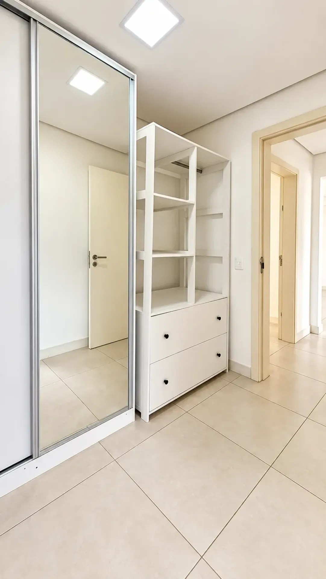 3-bedroom apartment in a building with a sauna — photo 22