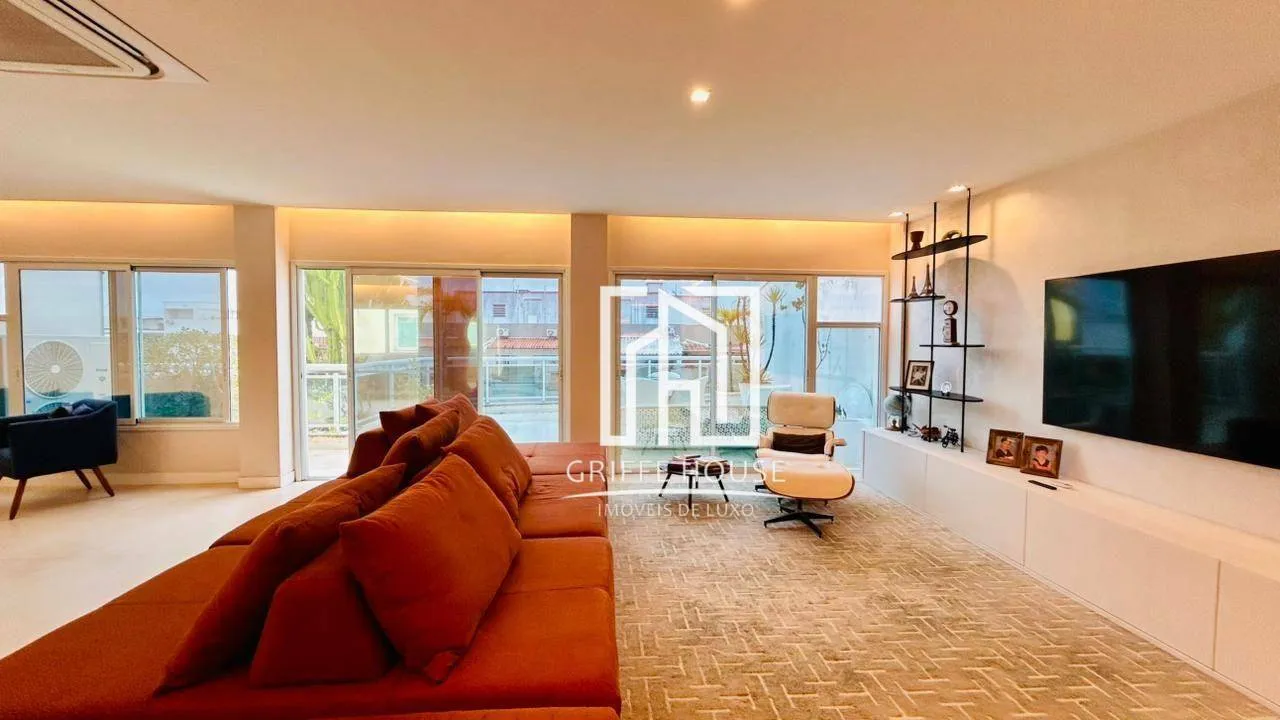 Furnished apartment, 400 m², with a home office — photo 3