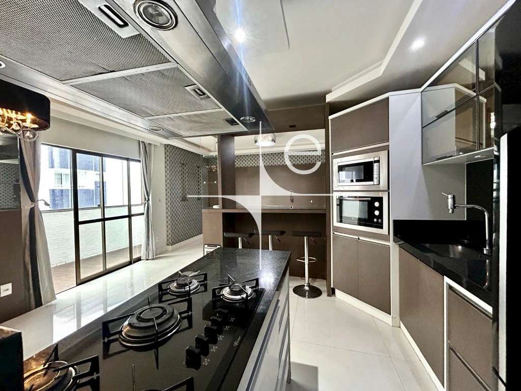 Apartamento con 3 dormitorios, 2 suites y 142 m² — photo 4