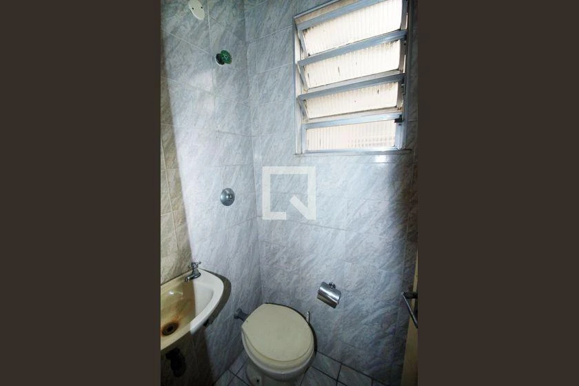 Casa com 3 quartos em 200 m² e 4 banheiros — photo 37