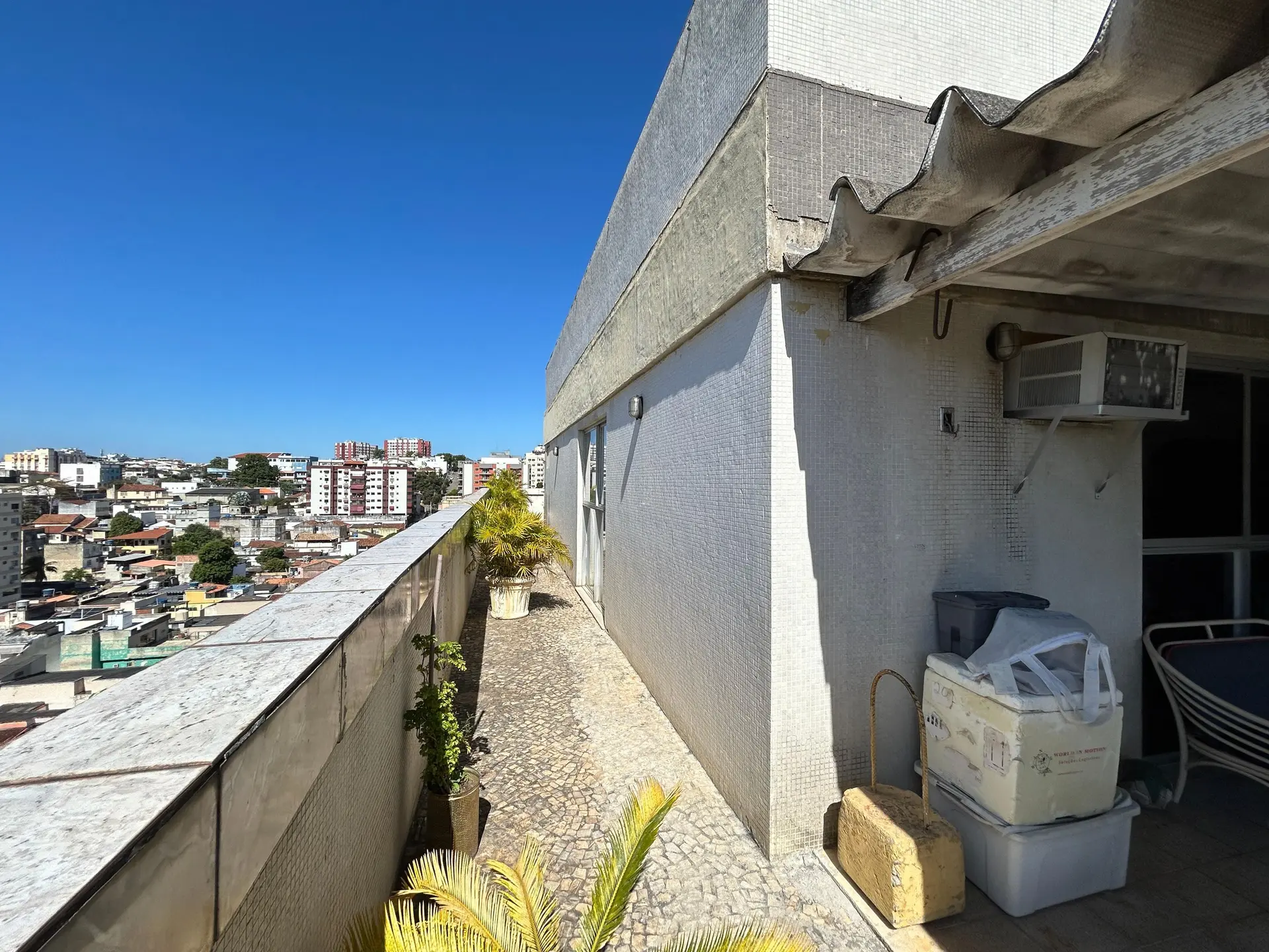 Furnished 4-bedroom rental apartment with 5 parking spaces — photo 29